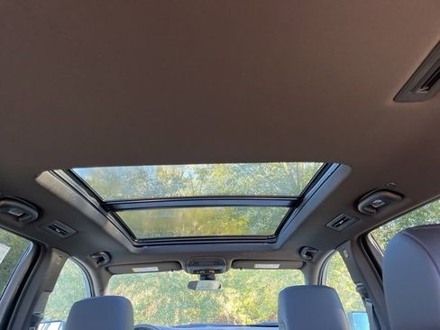 New 2025 Cadillac XT6 Premium Luxury image 32