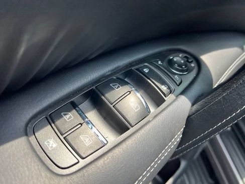 Used 2019 Nissan Armada SL w/ Premium Package AWD/4WD image 31