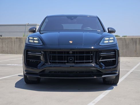 Certified 2024 Porsche Cayenne Turbo GT AWD/4WD image 11