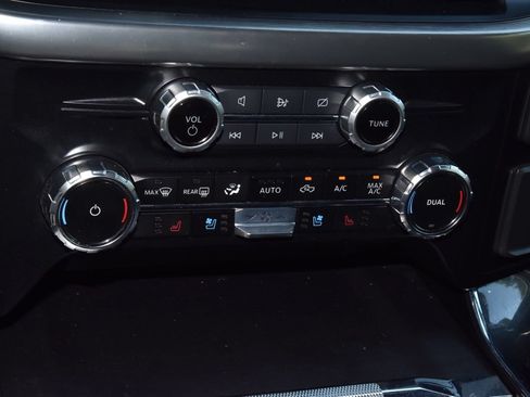 Used 2023 Ford F150 Lariat w/ Equipment Group 502A High AWD/4WD image 30
