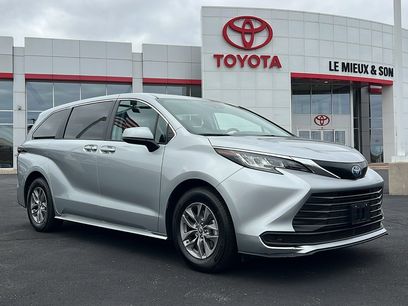 Certified 2023 Toyota Sienna LE