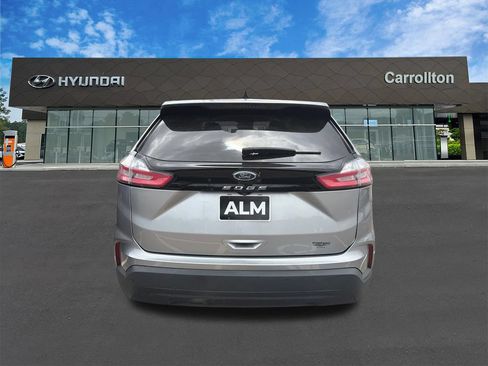 Used 2021 Ford Edge SE FWD image 6