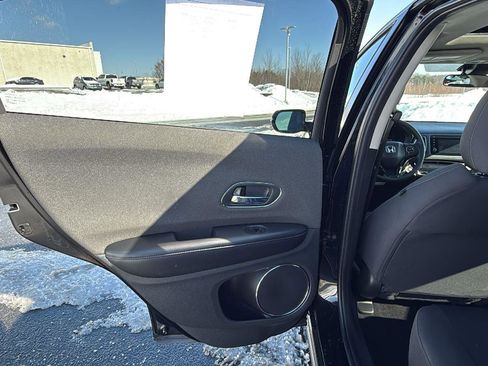 Used 2022 Honda HR-V EX image 22