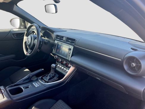 Used 2025 Toyota GR86 w/ ALL Weather Mat Package (TMS) RWD image 23