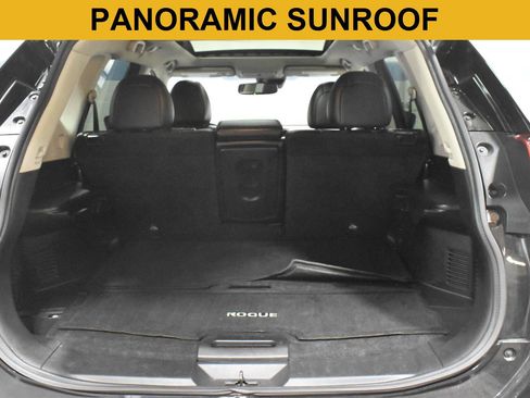Used 2020 Nissan Rogue SL w/ Premium Package FWD image 5