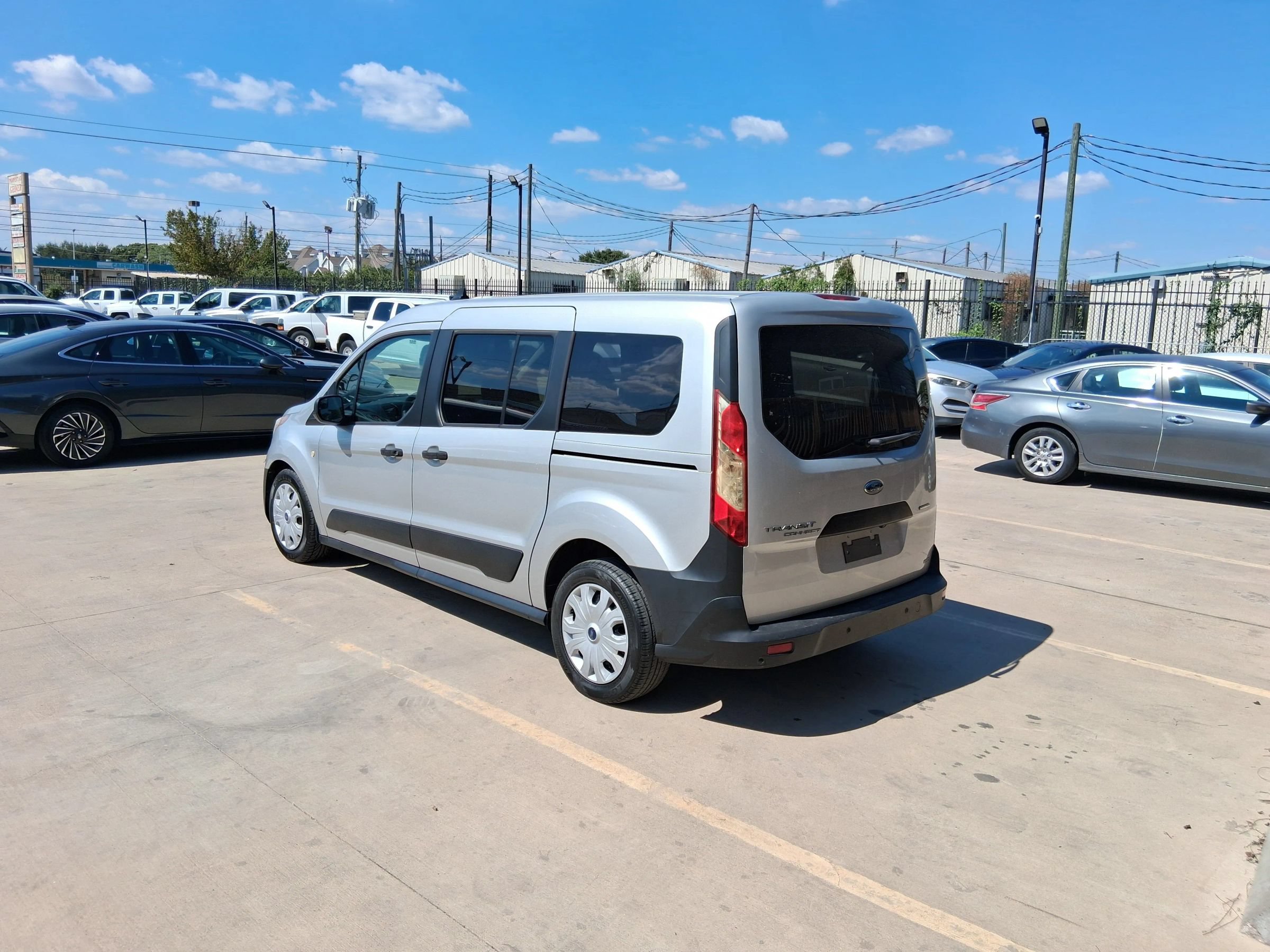 Used 2019 Ford Transit Connect XL FWD image 4