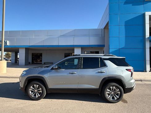 Used 2025 Chevrolet Equinox LT w/ Convenience Package II image 6