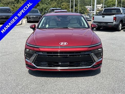 New 2025 Hyundai Sonata SEL image 2