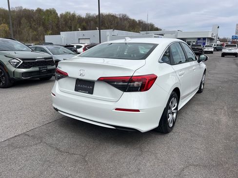 Used 2023 Honda Civic LX image 5