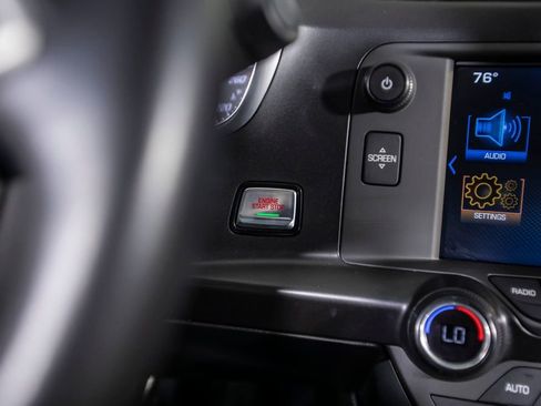 Used 2019 Chevrolet Corvette Stingray Coupe w/ LPO, Stingray Logo Package RWD image 29