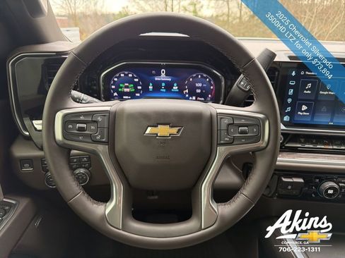 Used 2025 Chevrolet Silverado 3500 LTZ w/ LTZ Premium Package image 20