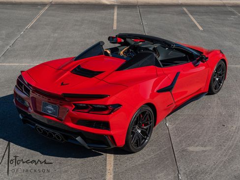 Used 2023 Chevrolet Corvette Z06 image 11