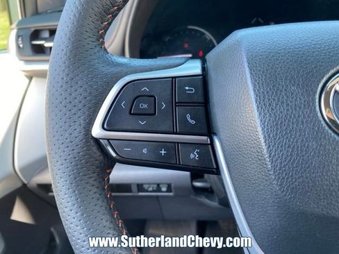 Used 2024 Toyota Sienna XSE FWD image 19