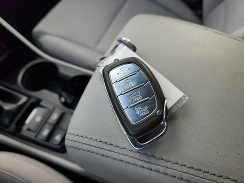 Used 2020 Hyundai Tucson Value AWD/4WD image 46
