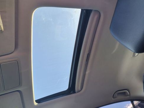 Used 2017 Honda Accord Touring image 29