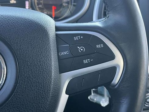 Used 2016 Jeep Cherokee Latitude image 27