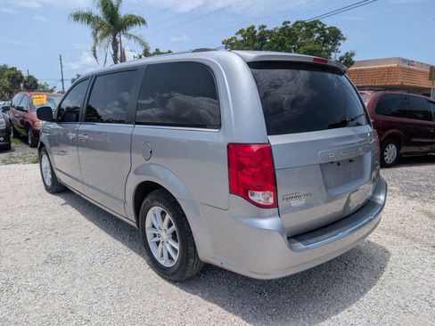 Used 2019 Dodge Grand Caravan SXT FWD image 7