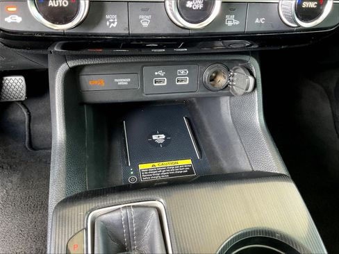 Used 2023 Honda Civic Touring image 15