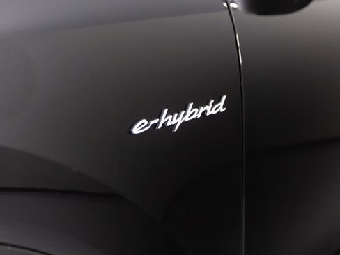 New 2026 Porsche Cayenne S image 38