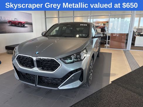Used 2025 BMW X2 xDrive28i w/ Convenience Package image 3