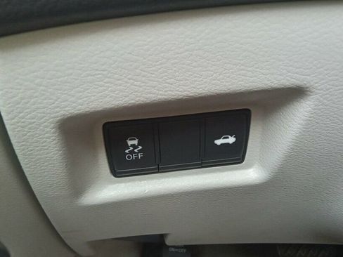 Used 2017 INFINITI Q50 3.0t Premium w/ 3.0T Premium Plus Package image 27