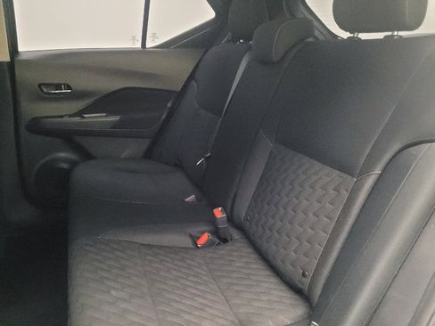 Used 2021 Nissan Kicks SV image 18