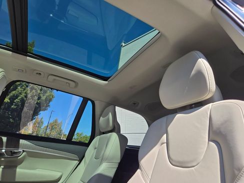 Certified 2023 Volvo XC90 B6 Ultimate w/ Protection Package Premier AWD/4WD image 17