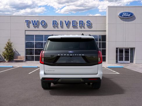 New 2027 Ford Expedition Platinum w/ Driver's Package AWD/4WD image 7