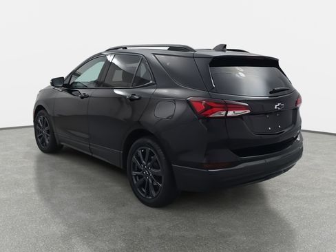 Used 2022 Chevrolet Equinox RS w/ RS Leather Package image 5