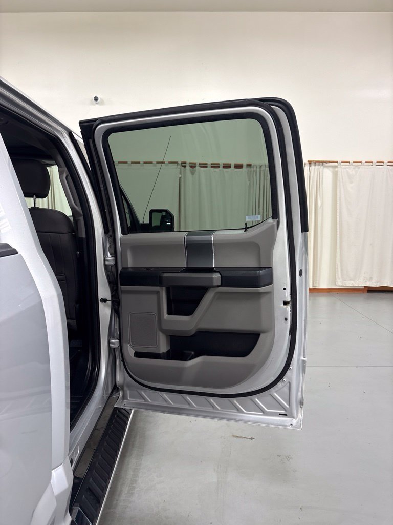 Used 2017 Ford F150 XLT w/ Equipment Group 302A Luxury RWD image 29