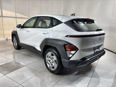 Used 2026 Hyundai Kona SE FWD image 6
