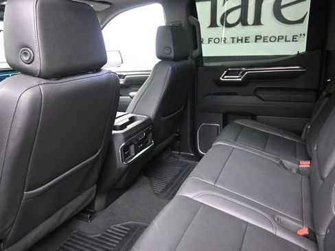 Used 2023 Chevrolet Silverado 1500 LTZ w/ LTZ Premium Package AWD/4WD image 17
