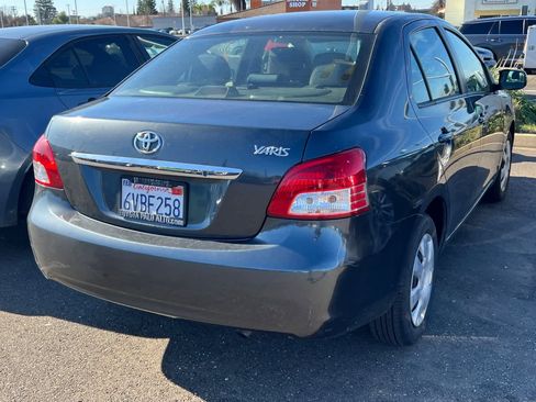 Used 2012 Toyota Yaris Sedan image 2