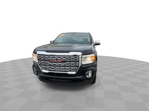 Certified 2022 GMC Canyon Denali image 3