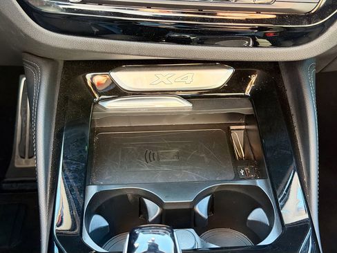 Certified 2025 BMW X4 xDrive30i image 32