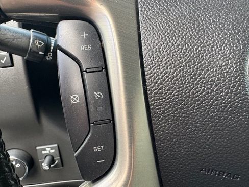 Used 2017 Chevrolet Express 3500 RWD image 15