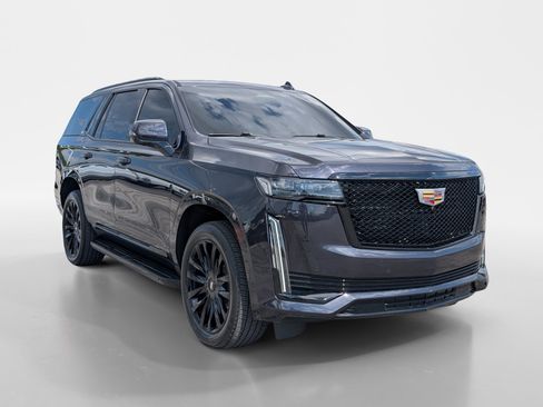 Used 2022 Cadillac Escalade Sport w/ Heavy-Duty Trailer Package AWD/4WD image 2