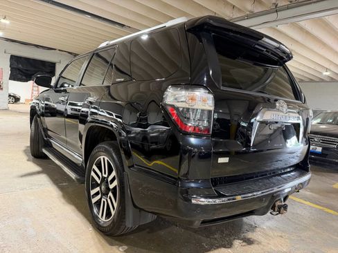 Used 2018 Toyota 4Runner Limited AWD/4WD image 3