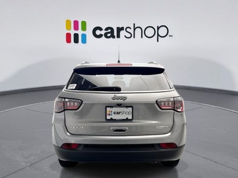 Used 2023 Jeep Compass Latitude AWD/4WD image 4