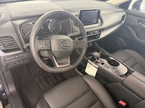 Used 2026 Nissan Rogue Dark Armor FWD image 15