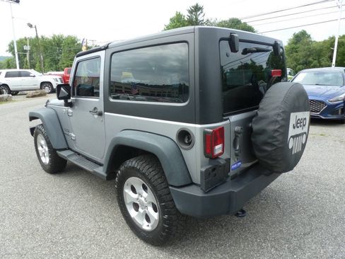 Used 2014 Jeep Wrangler Sport AWD/4WD image 11