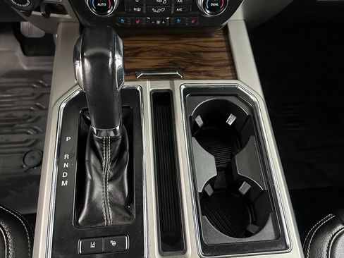 Used 2020 Ford F150 Lariat w/ Equipment Group 502A Luxury AWD/4WD image 17