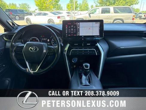 Used 2022 Toyota Venza Limited AWD/4WD image 16