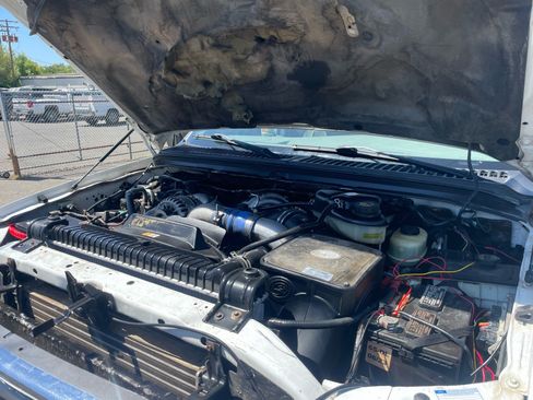 Used 2003 Ford F250 XLT AWD/4WD image 14