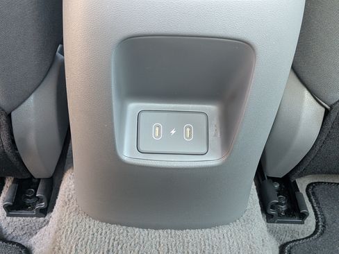Used 2025 Hyundai Elantra SEL FWD image 14