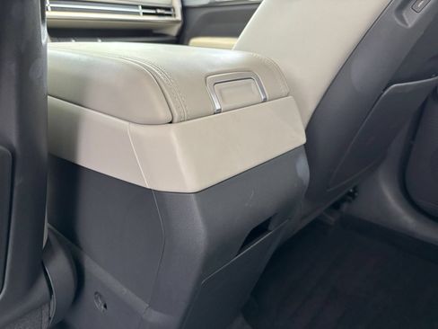 Used 2026 Hyundai Santa Fe SEL FWD image 24