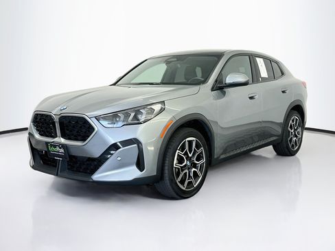 Used 2026 BMW X2 xDrive28i AWD/4WD image 3