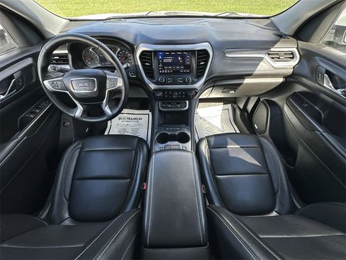 Used 2023 GMC Acadia SLT w/ LPO, Floor Liner Package image 21