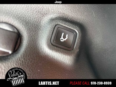 Certified 2022 Jeep Compass Limited w/ (RED) Package image 30