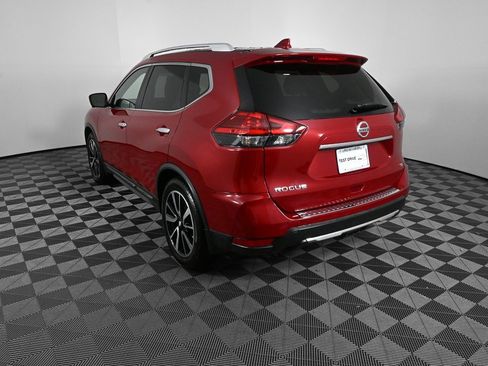 Used 2017 Nissan Rogue SL w/ SL Premium Package image 4